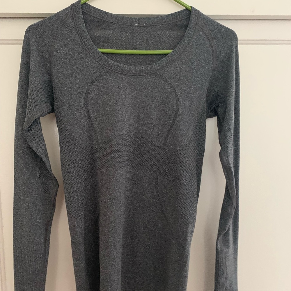 Lululemon swiftly tech long sleeve
